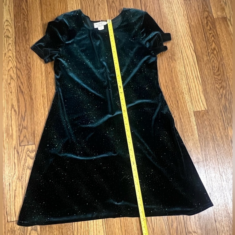 Elegant Teal Velvet Midi Dress